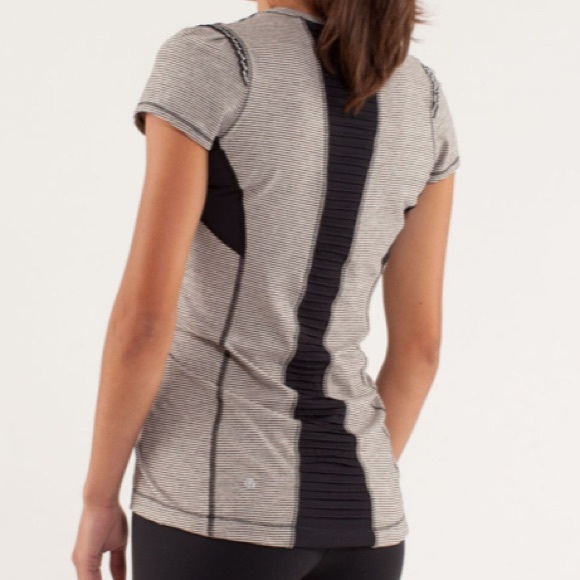 Lululemon Star Runner Short Sleeve - Picture 3 of 9